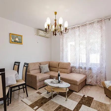 Apartment Lichtdurchflutetes Nur 500 Meter Zum Mit Traumhafter Terrasse