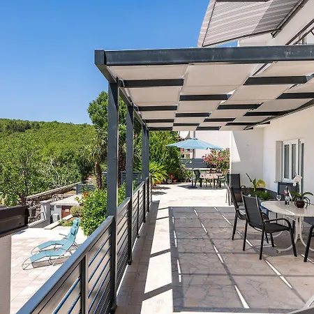 Lichtdurchflutetes Nur 500 Meter Zum Mit Traumhafter Terrasse *