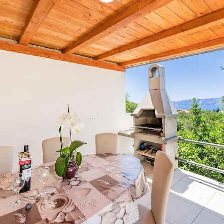 Lichtdurchflutetes Nur 500 Meter Zum Mit Traumhafter Terrasse * Povile