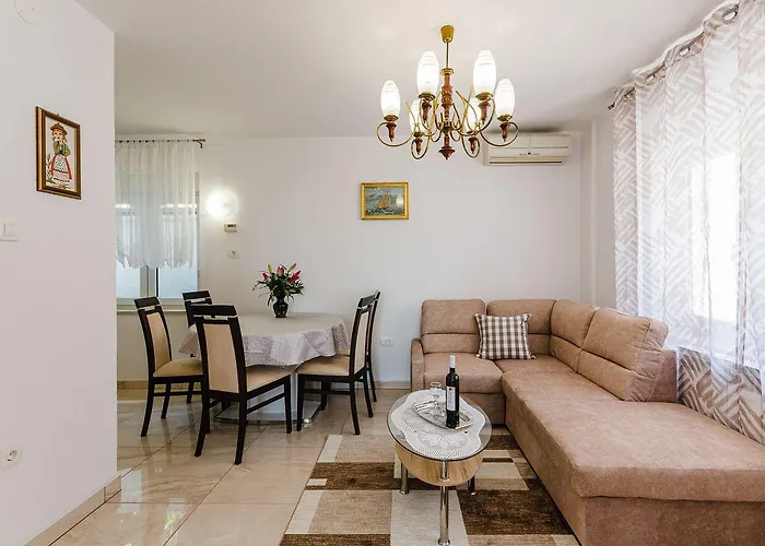 Lichtdurchflutetes Nur 500 Meter Zum Mit Traumhafter Terrasse Apartament *
