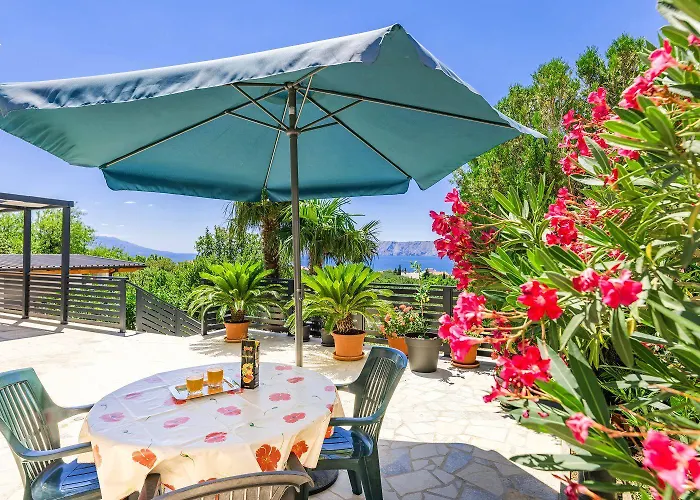 Apartament Lichtdurchflutetes Nur 500 Meter Zum Mit Traumhafter Terrasse Povile